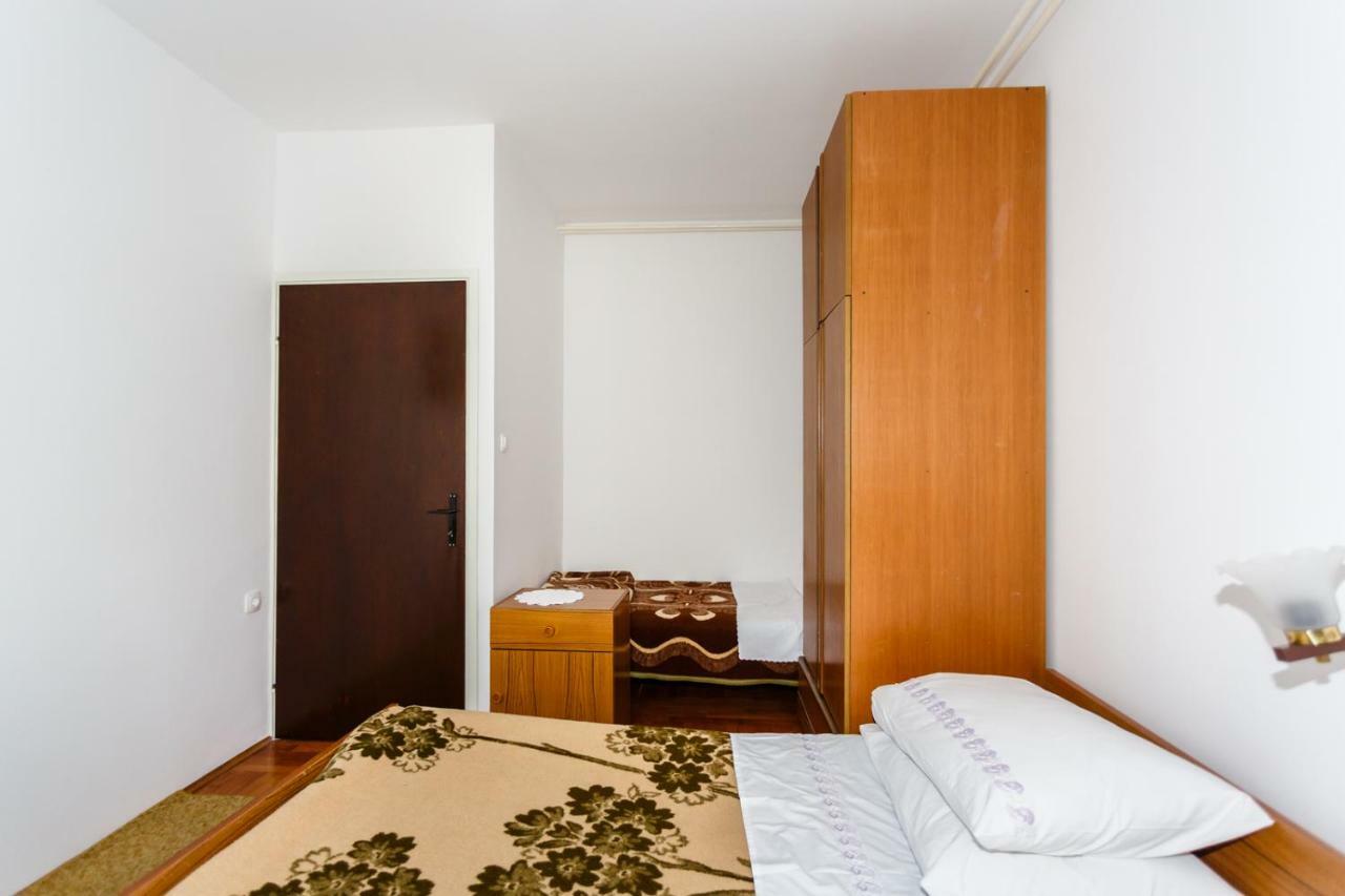 Apartmani Jelica คิร์ก ภายนอก รูปภาพ