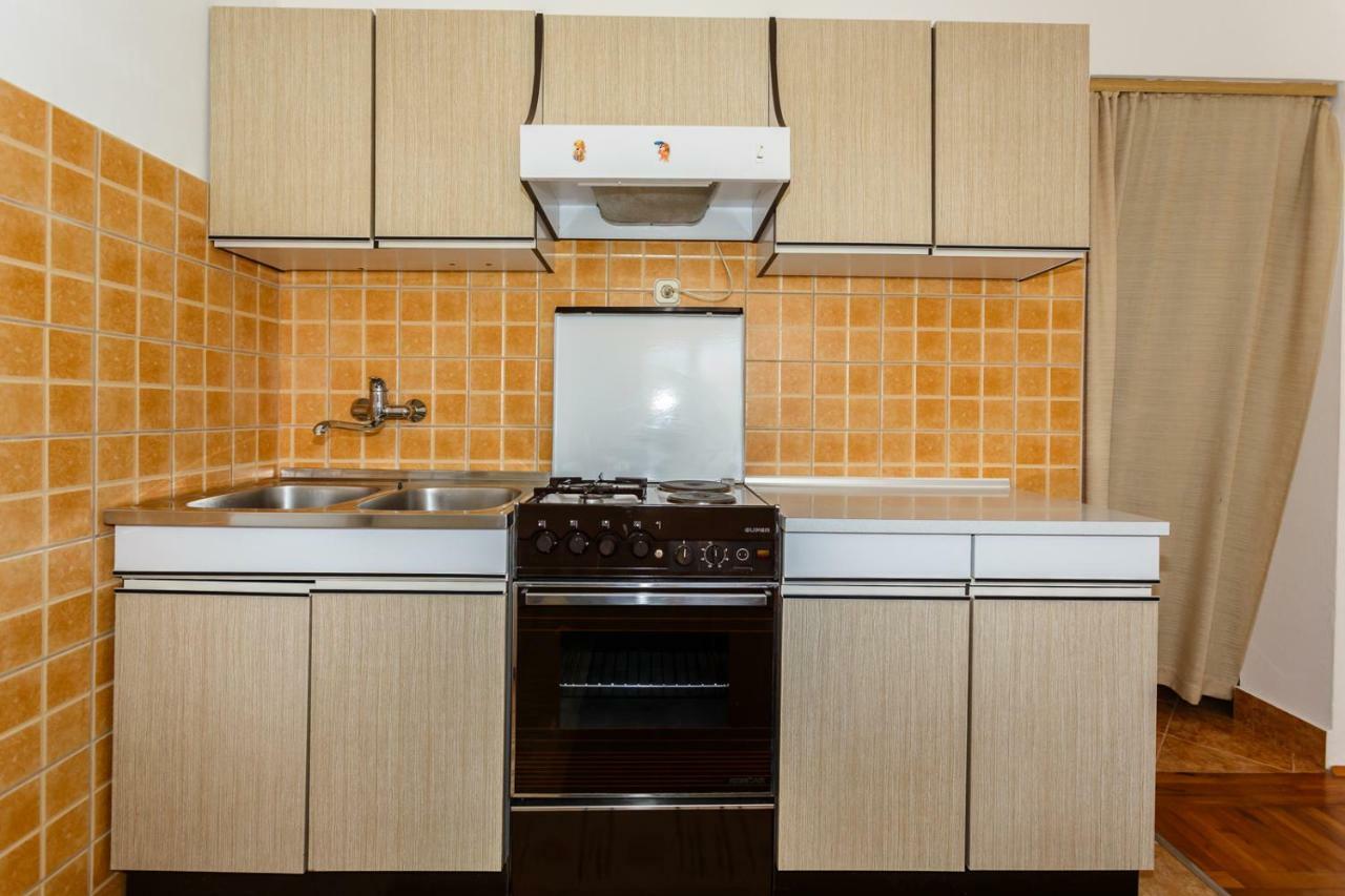 Apartmani Jelica คิร์ก ภายนอก รูปภาพ